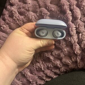 Beats Lavender Wireless Earbuds